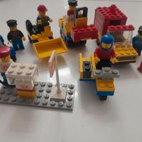 Lego Land vari mezzi e figure