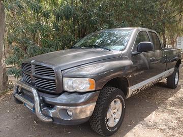 Dodge RAM SLT Long Cab