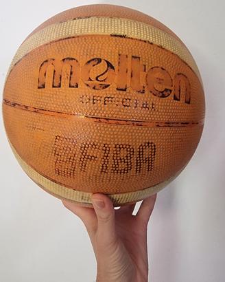 Pallone da basket  Molten.  sport