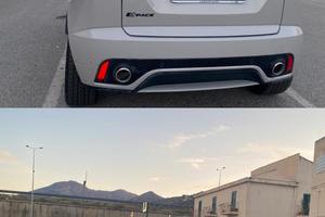 Jaguar E-pace 2.0 turbo benzina ibrida 2021