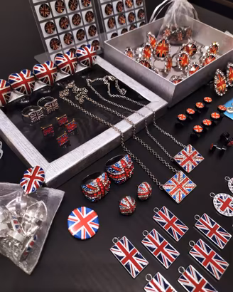 Regno Unito 150 Pezzi Gioielli Bijoux Alta Qualità