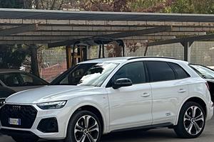 Audi q5 tdi quattro 204 cv s line plus