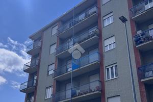 3 LOCALI A RIVOLI