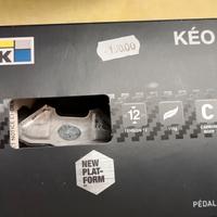 Pedali keo carbon