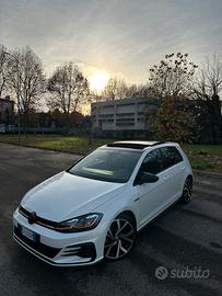 Volkswagen Golf GTI 7.5 Performance