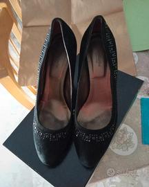 Décolleté NeroGiardini scamosciati