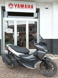 Aprilia SR GT 200