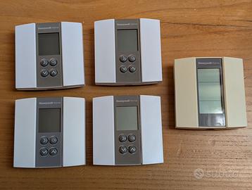 Lotto 5 termostati Honeywell Home T135 e T136