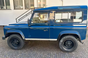 Defender 90 td5 asi
