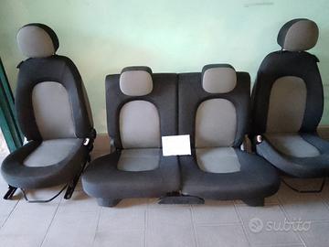 TAPPEZZERIA LANCIA YPSILON MODELLO 3 PORTE 