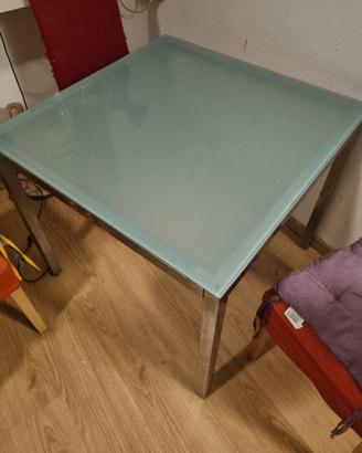 tavolo ikea in metallo con 3 sedie