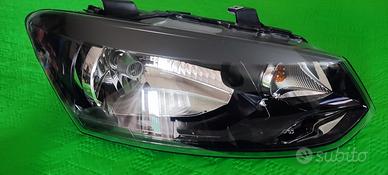 FARO ANT DX VALEO  VW POLO 6R 2009 -2015