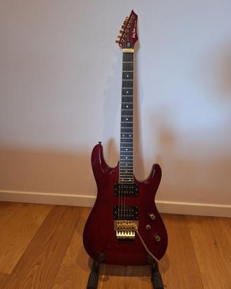 Chitarra elettrica con amplificatore e accessori