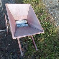 Schiaccia uva in ferro – robusto, vintage