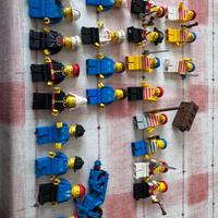 Lotto LEGO vintage anni 80/90 – 20+ minifigure