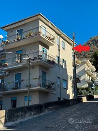 Soluzione con box auto. Subito disponibile