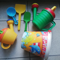 Giochi per sabbia - Palette e secchiello ecc