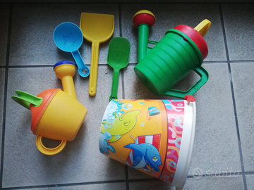 Giochi per sabbia - Palette e secchiello ecc