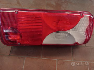 Fanale posteriore dx mercedes