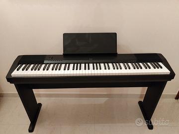 Pianoforte digitale CASIO + mobiletto 