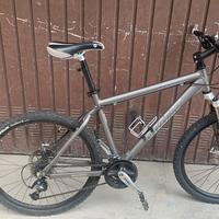 Bicicletta MTB Giant