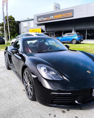 PORSCHE 718 Spyder 2.0