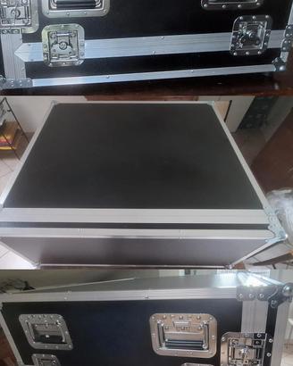 flight case per mixer o console 