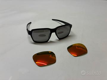 Oakley Parlay Matte Black con 2 paia di PRIZM