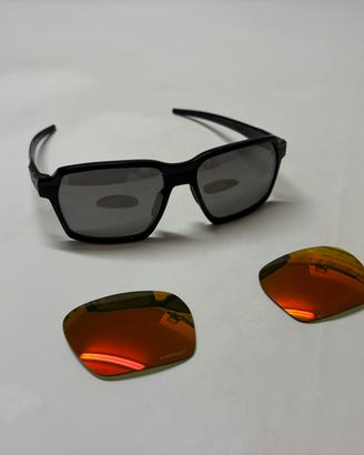 Oakley Parlay Matte Black con 2 paia di PRIZM