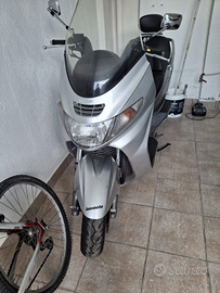 Scooter suzuki Burgman