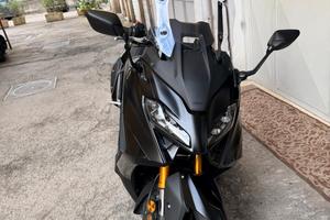 Yamaha TMAX 560 Tech Max