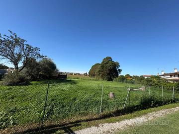 Terreno di 890 m² a Turriaco