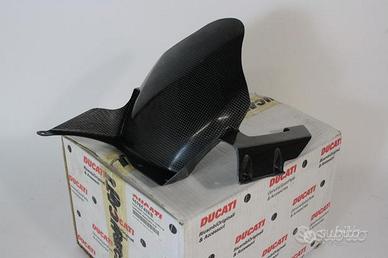 Parafango post in carb. per Ducati Hypermotard