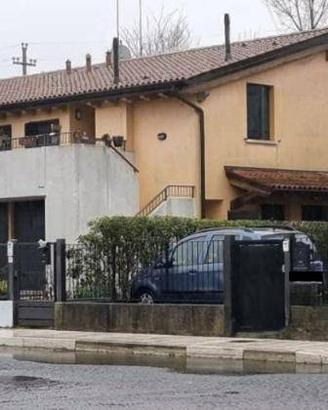 Immobile in asta di 99 m² con 3 locali e box auto 