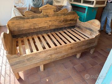 Letto divano ovvero bed day in legno massello