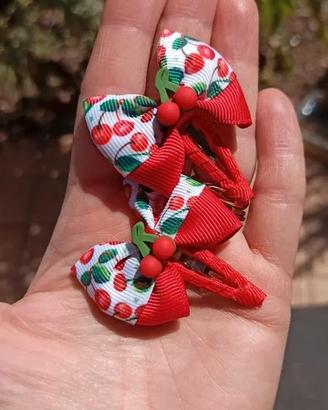 2 Mollette clips per capelli NUOVE " ciliegie "