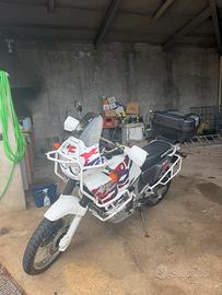Honda africa twin 750 rd07