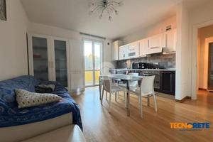 3 LOCALI A LA SPEZIA