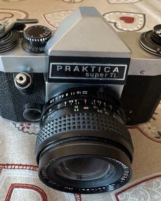 Praktica Super TL con obiettivoPorst 35mm