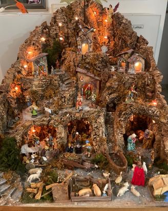 Presepe artigianale in sughero - mulino e cascata
