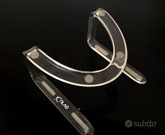 Supporto trasparente iCurve Griffin per portatili