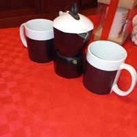 caffettiera e tazze ardesia 