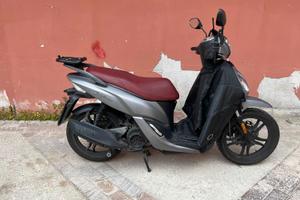 Affidabile scooter unico proprietario 