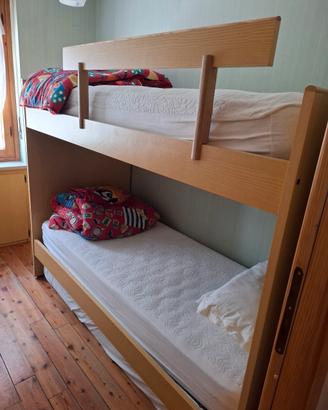 letto a castello in legno +cassettiera  coordinata