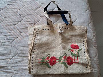Borsa mare ricamata