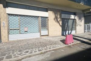 Locale di mq 85 posto a Piano Terra - Rif. COM300