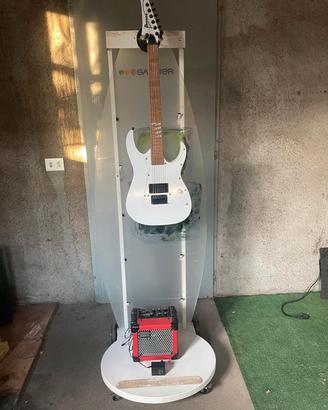 chitarra e amplificatore 