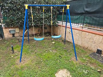 Altalena doppia da giardino per bambini