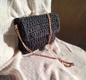 pochette donna estiva nera fatta a mano 
