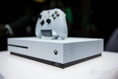 Xbox One S + Star Wars Battlefront II